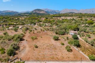 Propriété à Pollença Poble. Bonita parcela en venta con proyecto y licencia para un chalet c