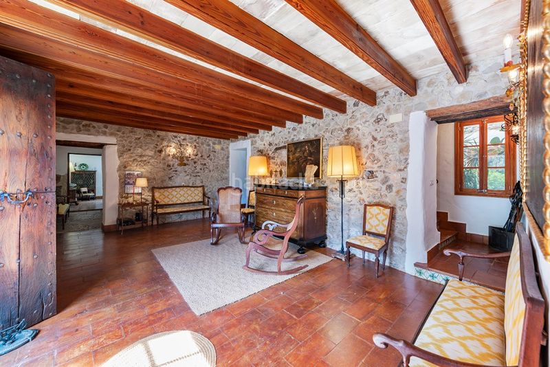 Foto a8f67842-7304-44ab-b310-22dc25d75899. Masia amb calefacció aparcament piscina a Escorca