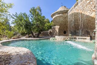 Mas à Ciutat d´Alcúdia. Finca en venta en puerto alcudia, mallorca