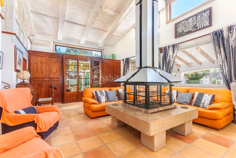 Foto aff8d355-a72e-4b61-9366-c3193882e9be. Masia amb piscina a Pollença poble Pollença