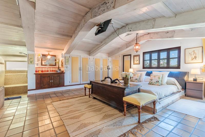 Foto b34e3ef2-4ff2-4a42-8015-3ca37f6c8543. Masia amb piscina a Pollença poble Pollença