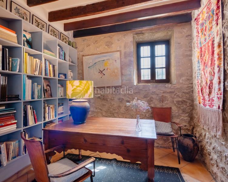 Foto 1fe8f096-e919-4701-80a5-a6deda1a14bd. Masia amb aparcament piscina a Pollença poble Pollença