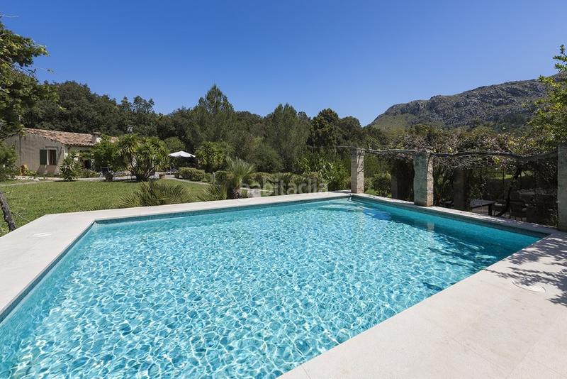 Foto c110cbe1-f1d7-48dd-a56b-7d65d2406cbf. Masia amb aparcament piscina a Pollença poble Pollença