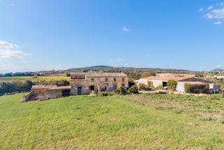 Masía en Manacor Centre. Solares en venta para construir dos fincas de lujo en manacor, m