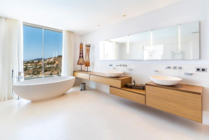 Foto 62745f14-d64e-4e7f-b1a1-cb4cfe1b0b9a. Xalet amb calefacció aparcament piscina a port d´Andratx Andratx