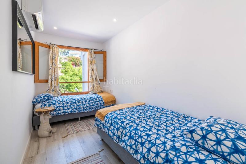 Foto bad3bdbc-f289-42e7-915a-586a04b2ca43. Casa aparellada amb aparcament a Portals Nous Calvià