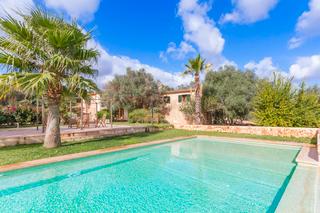 Mas à Manacor Centre. Finca totalmente renovada con piscina, en venta en manacor, mall