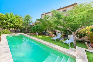 Mas à Mancor de la Vall. Encantadora casa de pueblo con licencia de alquiler vacacional e