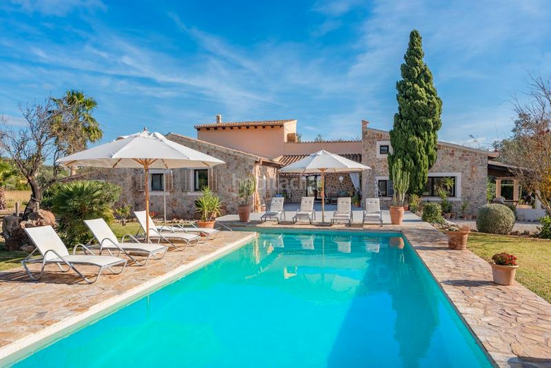 Foto 6d66f2c1-87cb-4cc4-ac83-e288b684ae1d. Masía casa de campo con impresionantes vistas panorámicas en venta en pollensa, mallorca en Pollença