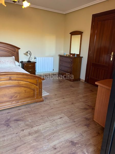 Foto 715a7887-f3cb-444a-9986-6e3d446b0222. Casa amb xemeneia calefacció aparcament a Villalobos