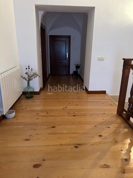Foto ac779f46-3ea2-4df5-a172-37a5f68fed19. Casa amb xemeneia calefacció aparcament a Villalobos