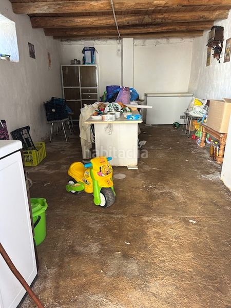 Foto b28ba96c-b095-41a7-ac3c-bd1f497f080d. Casa amb xemeneia calefacció aparcament a Villalobos
