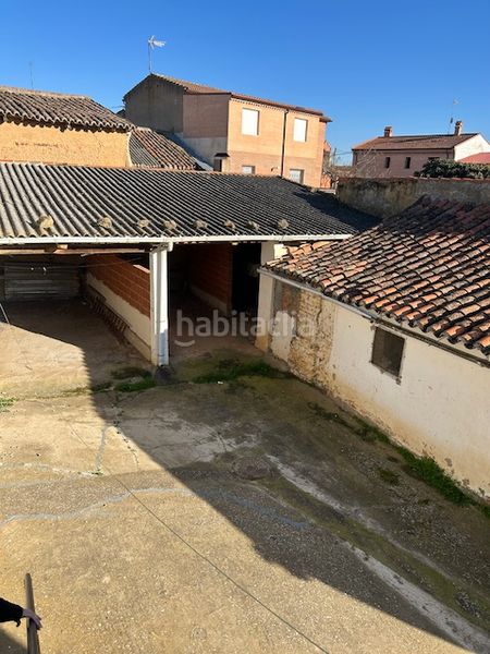 Foto c1e0284b-9afe-4df5-aafc-420aec9f02e1. Casa amb xemeneia calefacció aparcament a Villalobos