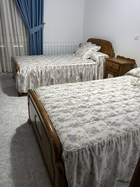 Foto e472092c-cfbd-4f0b-82b5-bb89750acc69. Casa amb xemeneia calefacció aparcament a Villalobos