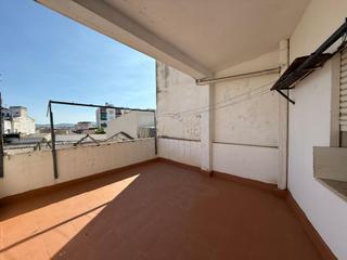 Etagenwohnung in Centro. Piso con ascensor y terraza en la puerta de la villa