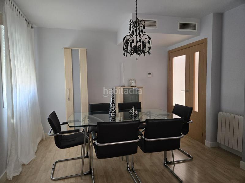 Foto 9809403b-2277-4b36-bfab-146d1becbe99. Maison jumelée avec chauffage parking dans Norte Mérida