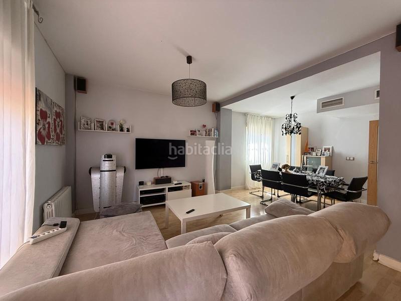 Foto f65c3420-5974-4c96-83f8-9c96ae538078. Maison jumelée avec chauffage parking dans Norte Mérida