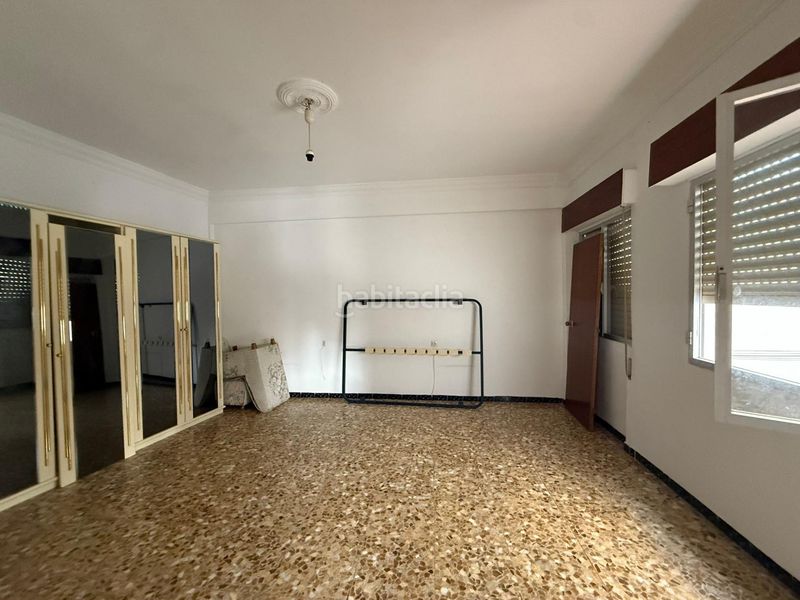 Foto c9aa9e78-5024-459e-b93e-88a83b937276. Piso amplio piso en el Centro con infinitas posibilidades en Mérida
