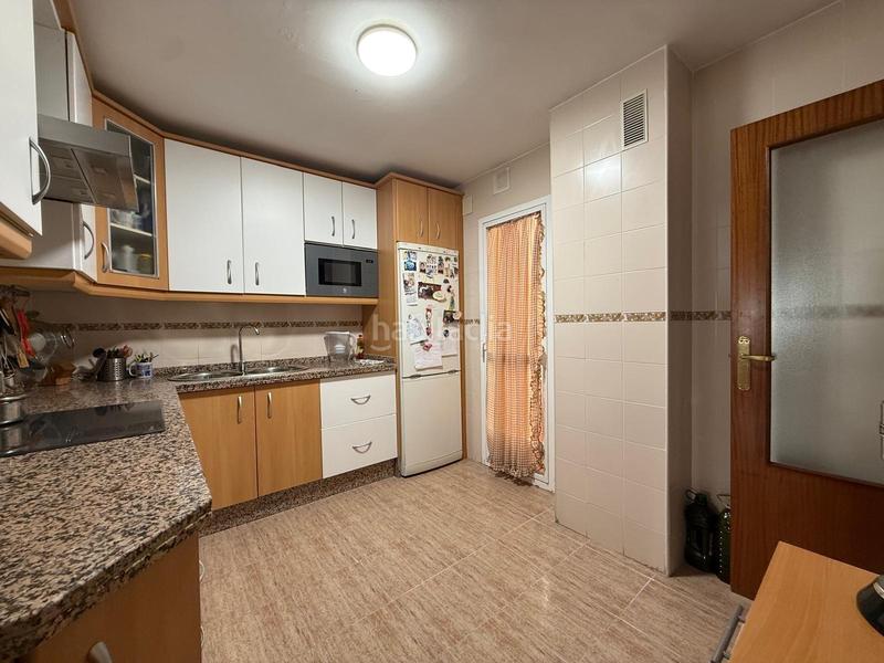 Foto a1cb3998-7142-4899-a0e0-0c9605b75a73. Pis amb aparcament a Norte Mérida