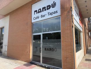 Business premise  Calle de antonio hernández gil. Local comercial en venta