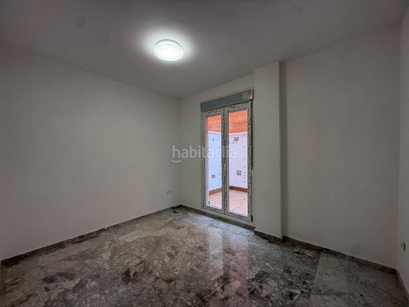 Foto 4d372d3d-3893-4350-bf57-c42664eb1d77. Pis amb aparcament a Sur Mérida