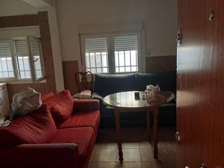 Etagenwohnung in Sur. A la venta piso bajo en bodegones
