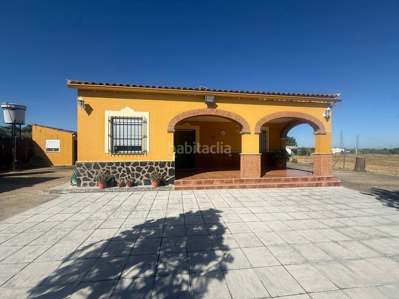 Foto 144bb14a-3595-4e4a-a3ba-c1dbacf76523. Casa amb aparcament a Oeste Mérida