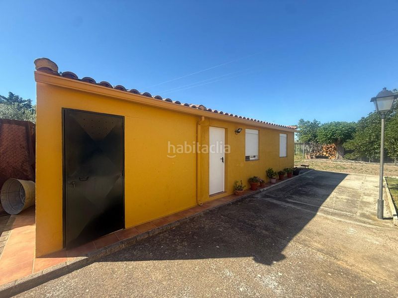 Foto 5d131863-cccc-4535-b21c-46f6fabd103b. Casa amb aparcament a Oeste Mérida