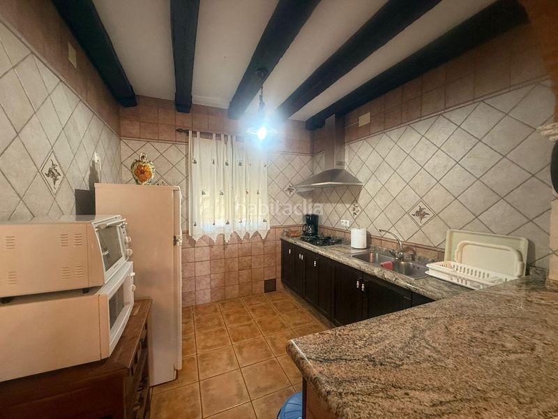 Foto 8c4477a7-e6ee-4165-85ff-cd931081745c. Casa amb aparcament a Oeste Mérida