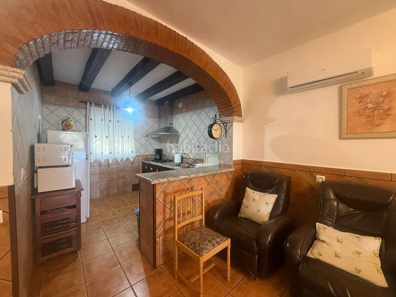 Foto a0927747-4be6-4ee0-8dbc-30752335b4ac. Casa amb aparcament a Oeste Mérida