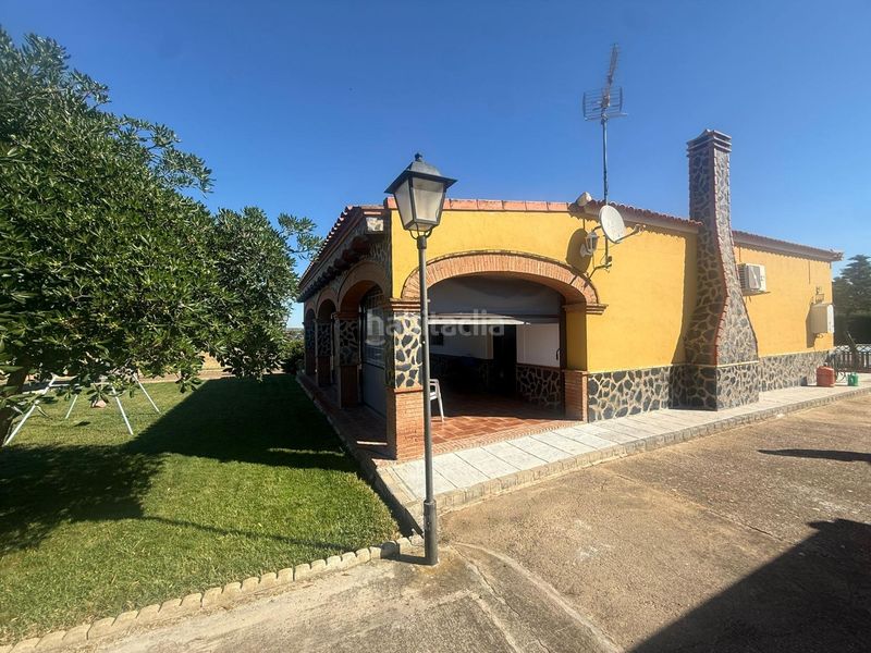 Foto be364984-38cb-4165-bcdc-46a8b61d1be2. Casa amb aparcament a Oeste Mérida