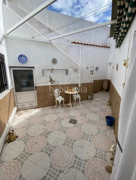 Foto d6add06a-1531-428e-8ec2-9cdb351a0f3a. Casa amb calefacció aparcament a Garrovilla (La)
