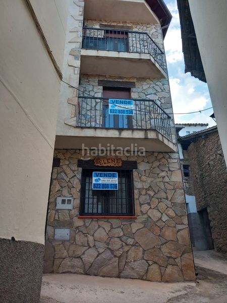 Foto 00f3ed73-7181-4346-81db-bb56d78bdac4. Casa en plaza padre la calle 5 casa de nueva construccion con acabados en piedra y madera en Torno (El)