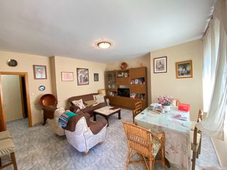 Flat  Avenida extremadura. Piso céntrico, en perfecto estado y listo para entrar a vivir
