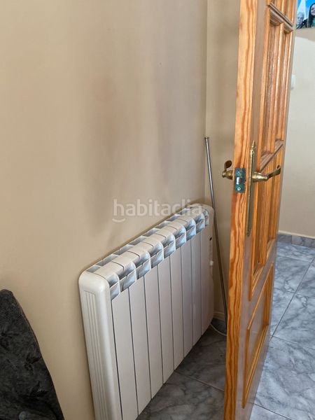 Foto f4ee8780-5fdc-49ff-8f65-91fae3e6a753. Flat with heating in Navaconcejo