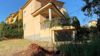 Casa a schiera  Calle la lancha 36. Casa / chalets en cuacos de yuste (enfrente de la piscina munici