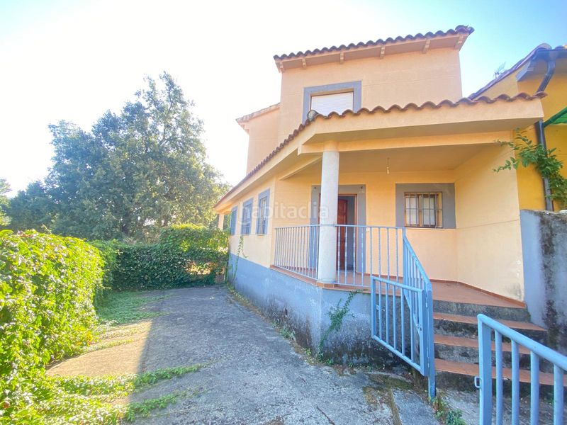 Foto 171830ea-f5e1-4627-87bf-1dfcef3947f9. Casa adosada en calle la lancha 36 casa / chalets (enfrente de la piscina municipal) en Cuacos de Yuste