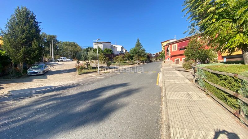 Foto a00b8517-7f02-4177-ade7-d673046637b0. Casa adosada en calle la lancha 36 casa / chalets (enfrente de la piscina municipal) en Cuacos de Yuste