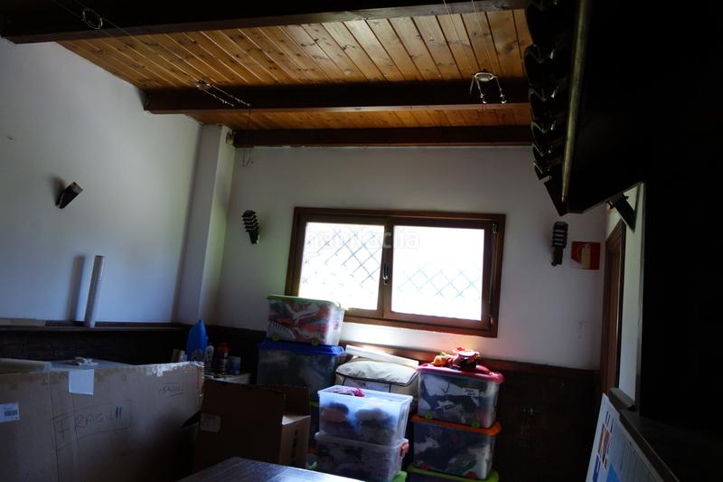 Foto fb0d4a98-558f-4e29-bfed-3448f3b91e6a. Rent business premise in jata kalea 7 in santa maría de Getxo Getxo