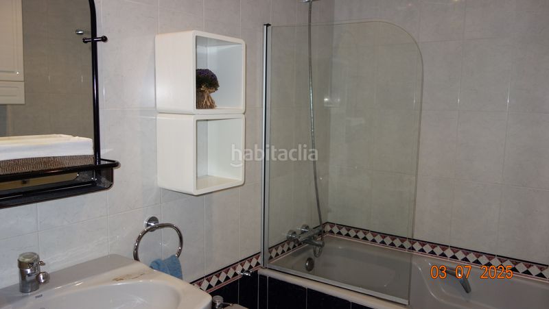 Foto 0100ed79-0bb8-49a6-aeaf-2a5cbee0e4aa. Lloguer pis amb xemeneia calefacció piscina a Neguri Getxo