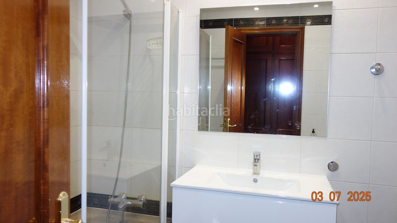 Foto b4a3104d-19d8-4691-a2a4-6779fb71bc80. Lloguer pis amb xemeneia calefacció piscina a Neguri Getxo
