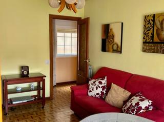 Appartement à Tres Olivos-La Piedad. Amplio piso en venta en zona centro.