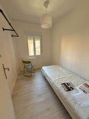 Location Appartement à Tres Olivos-La Piedad. Alquiler de habitación en zona tres olivos