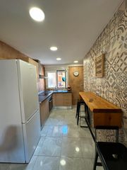 Pis en Tres Olivos-La Piedad. Piso reformado en venta en zona tres olivos