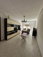 Pis en Casco Antiguo. Se vende piso en zona casco antiguo.