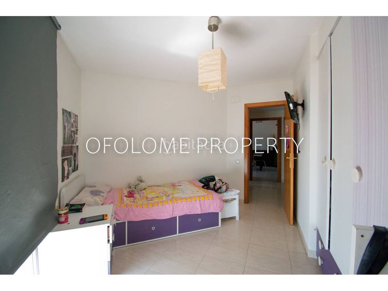 Foto e4e89f36-f3d1-4a64-9437-6363621f9d75. Pis amb aparcament a Roc Blanc Terrassa