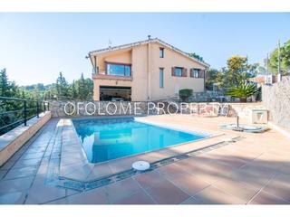Casa  Pau casals i defillò. Casa unifamiliar en venta en sant llorenç de saval , barcelona