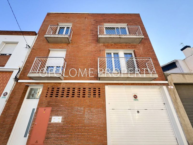 Foto 5699f342-8c07-4fda-866f-dd8fc3ce7d46. Edifici a Creu Alta Sabadell