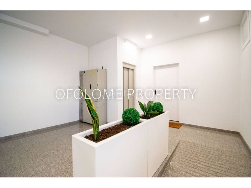 Foto 96c38f3c-2a47-42d5-a7fa-1d34ce3925e1. Edifici a Creu Alta Sabadell