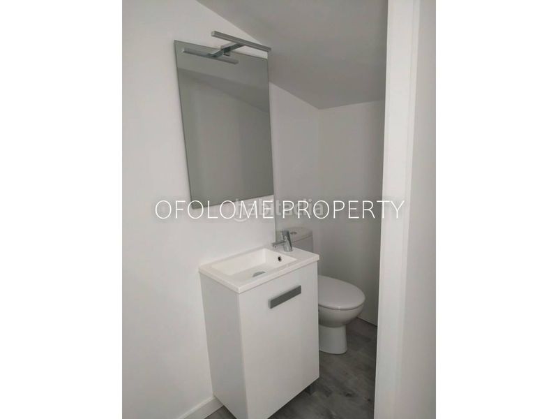 Foto 98cc7dda-9e93-40c5-be9a-56d09e4d9a2b. Edifici a Creu Alta Sabadell